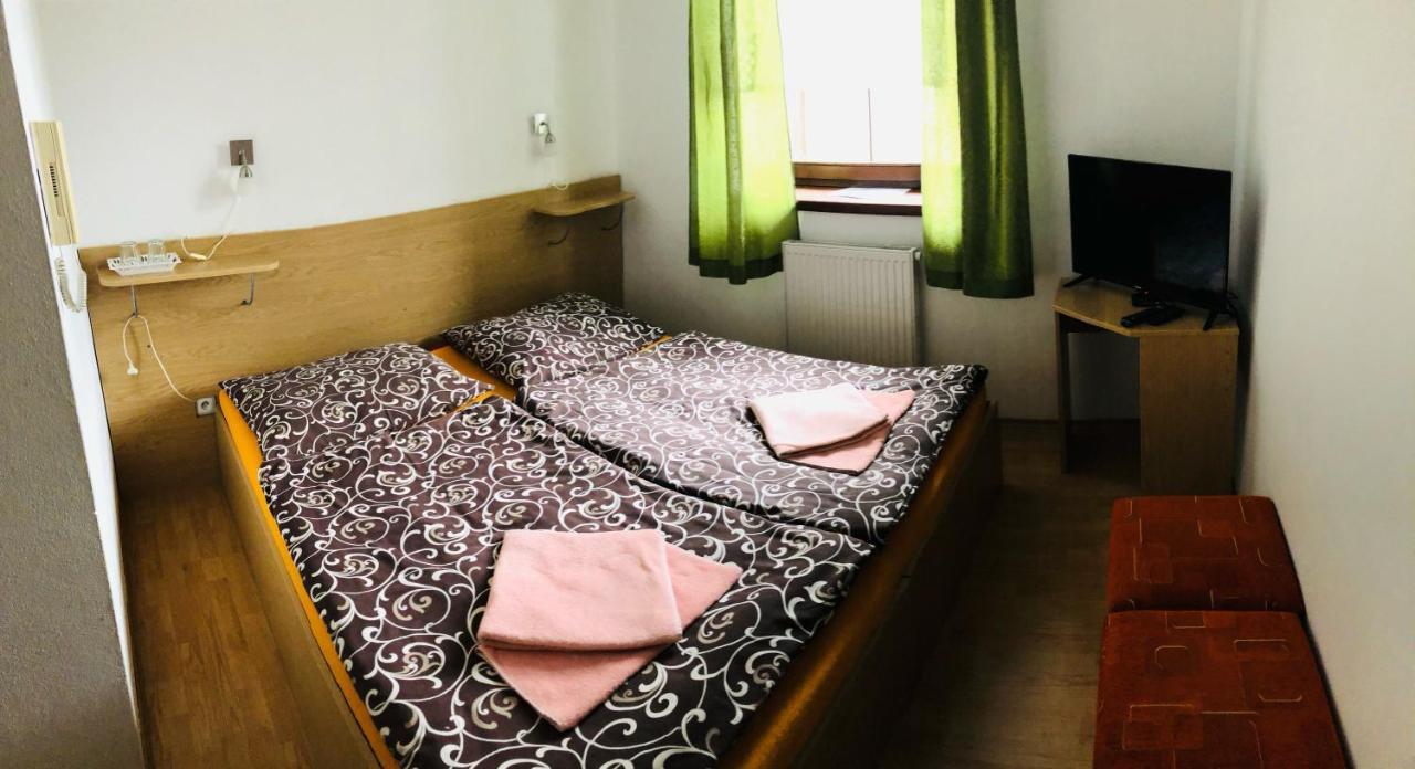 Penzion Pramen Liptovske Sliace Экстерьер фото